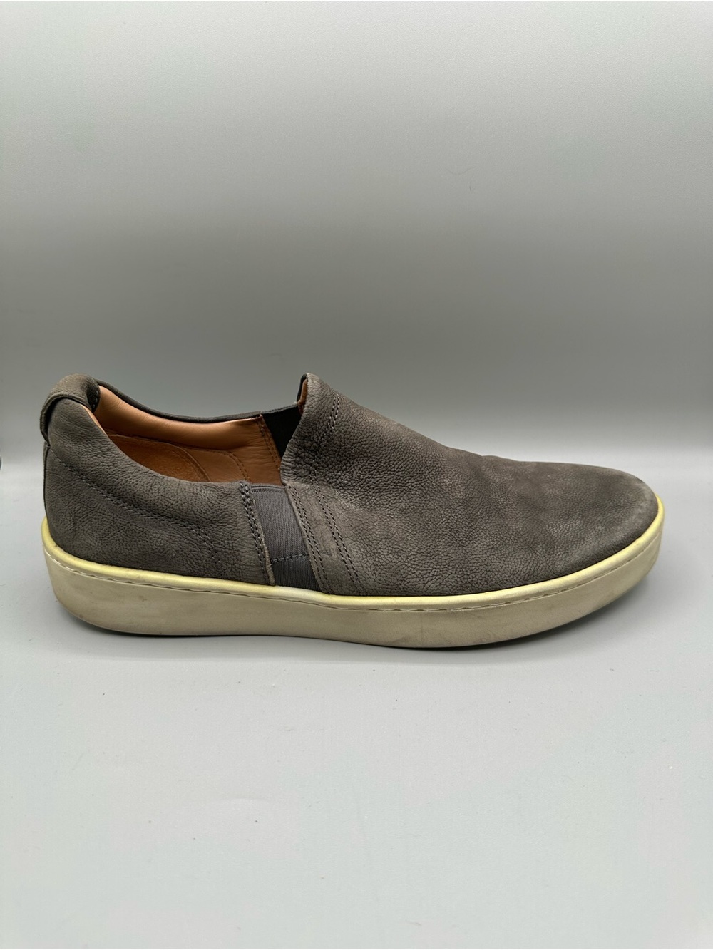 Vince Soren Washed Nubuck Slip On Sneakers Suede Mens 10 M Gray
